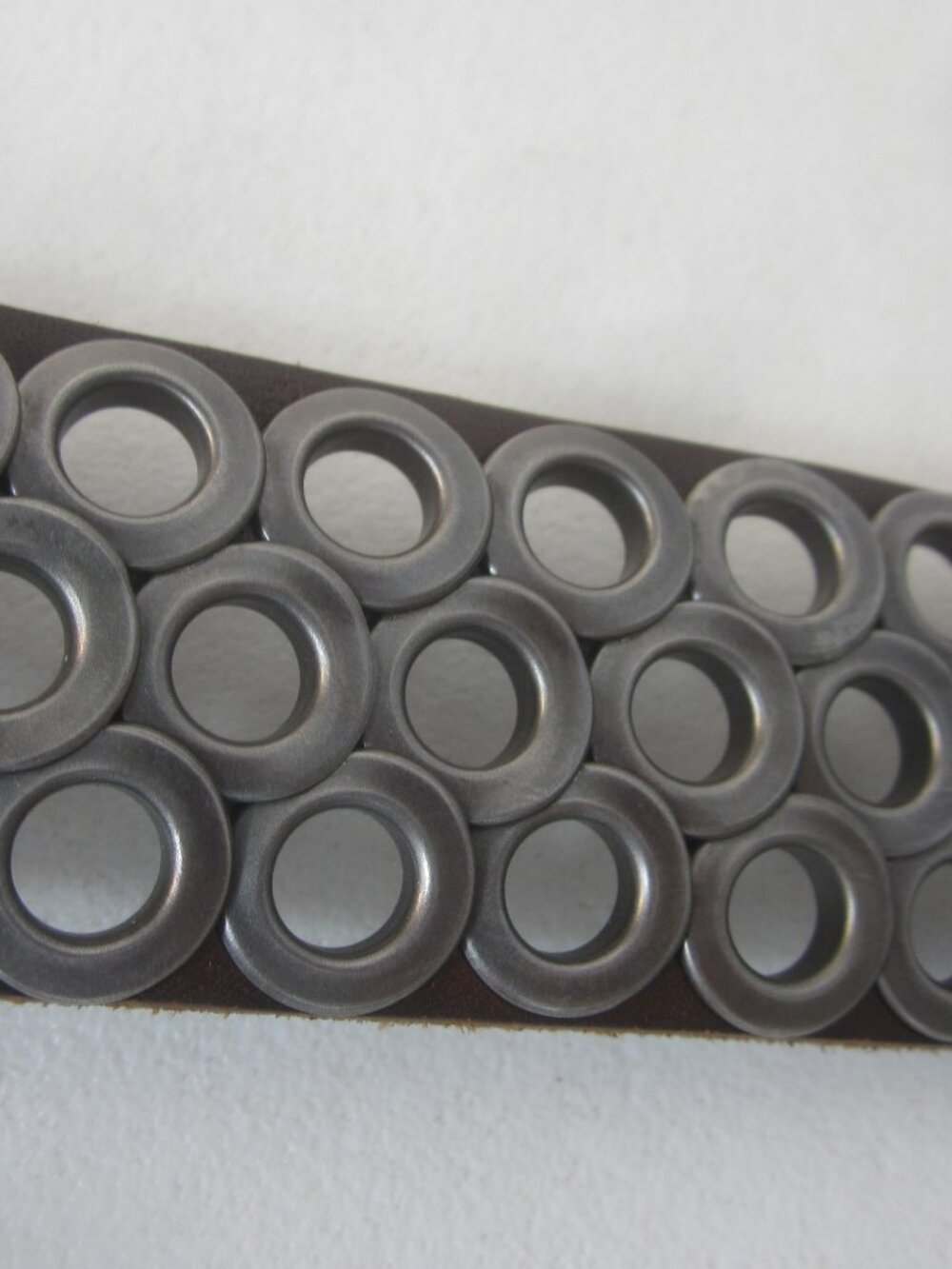NEW J Crew Unisex Small Belt Brown Leather Grommets Biker Metal Fits 28" - 32" - Picture 5 of 8